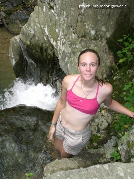 20P Real teen girls in sports bras