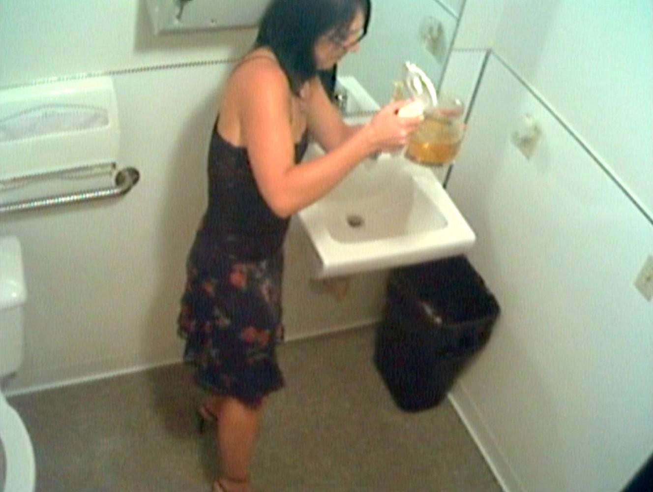 16P spycam catches angry secretary pissing in the coffee pot