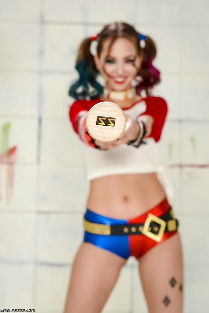 15P Cosplay funny model Riley Reid masturbating by baseball bat