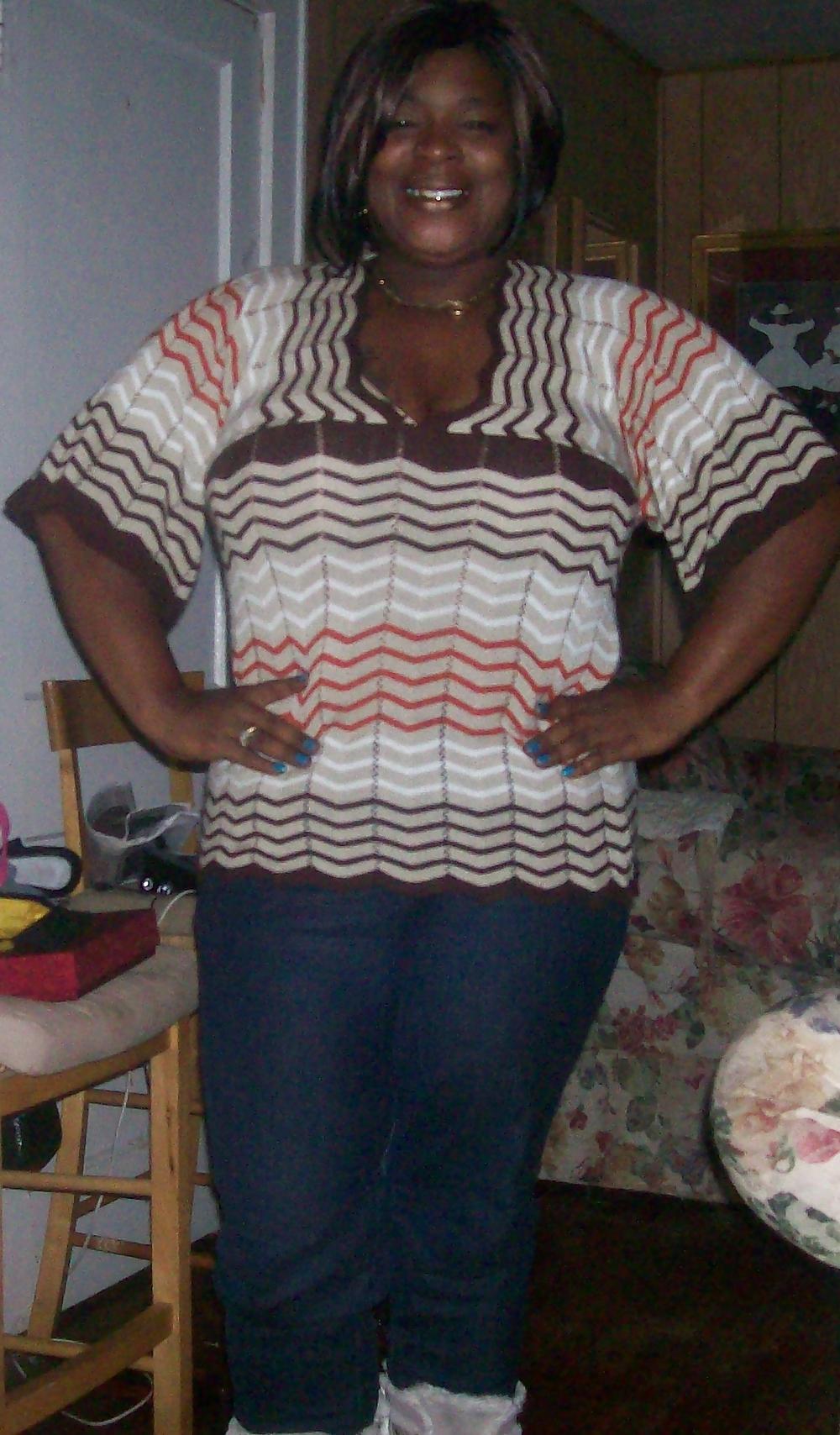 6P Pretty brown eyes!