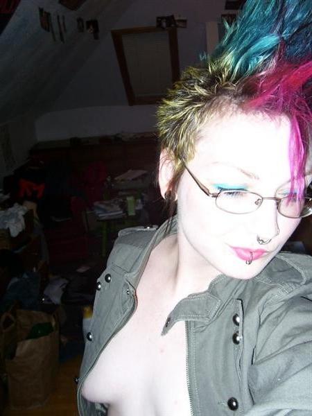 15P Angry Punk Rock Emo Chicks Exposing Perky Titties
