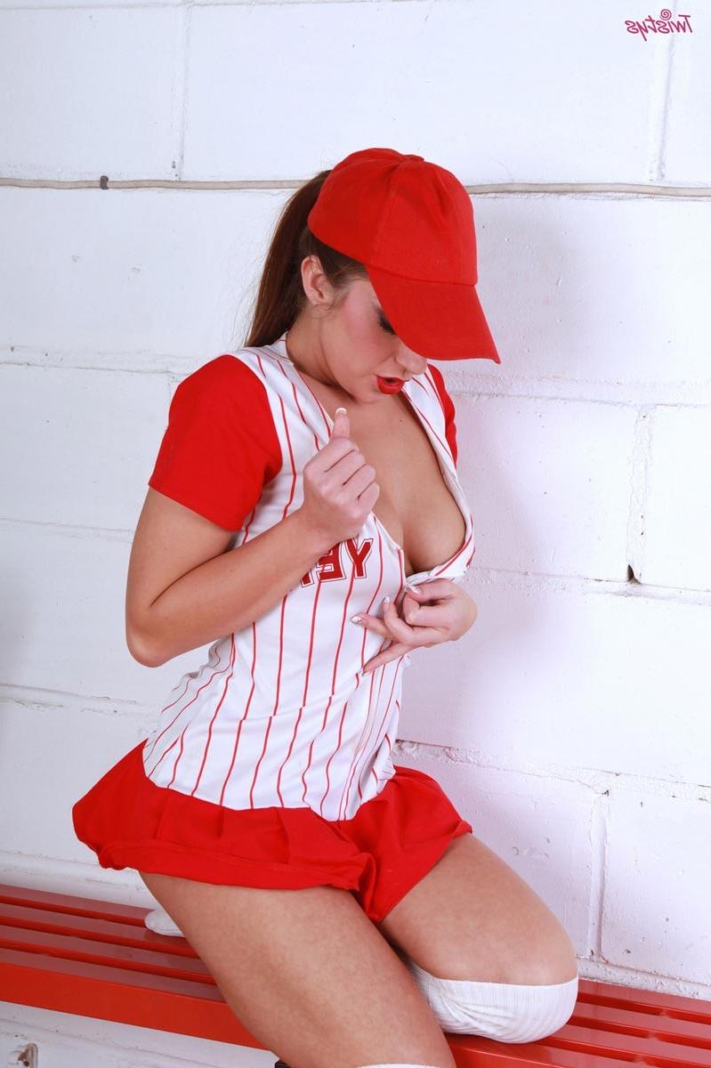 15P Sexy brunette masturbates in the locker room