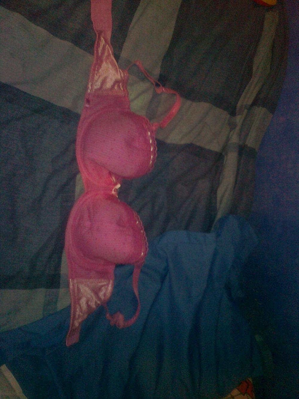 13P My friend wife 34DD padded bra