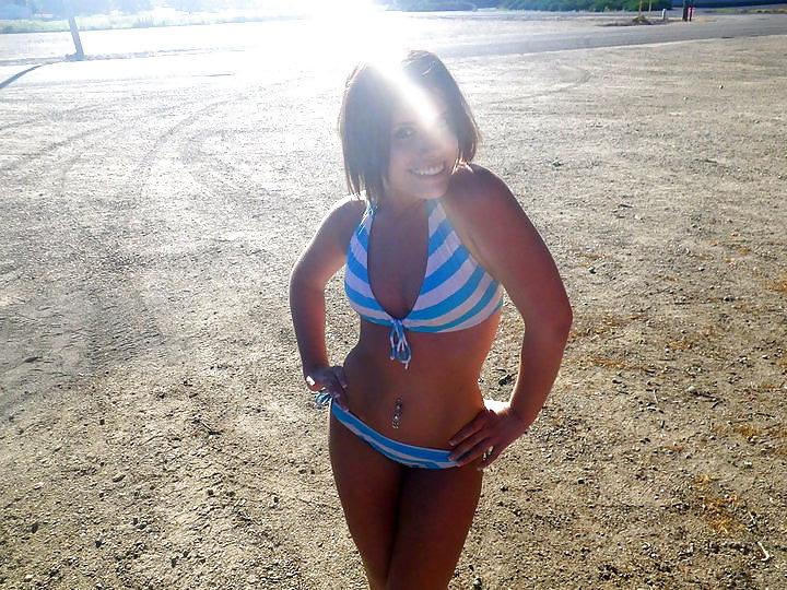 20P Amateur Hand Bra Girls Simply Incredible