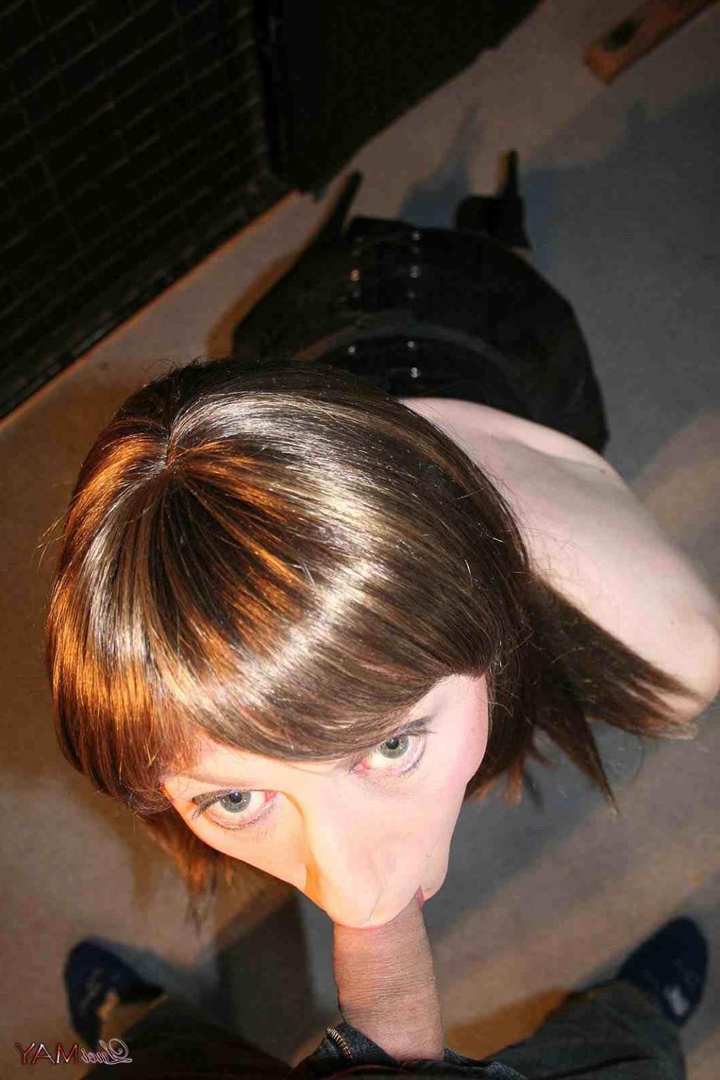12P Tranny sucking a dick