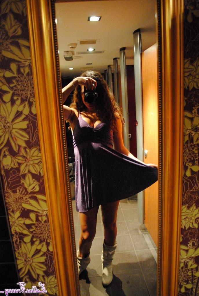 12P Sexy self shots of stunning tgirl Nicole Montero