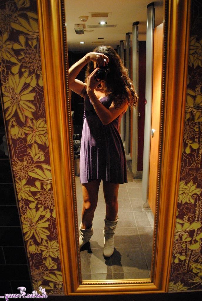 12P Sexy self shots of stunning tgirl Nicole Montero