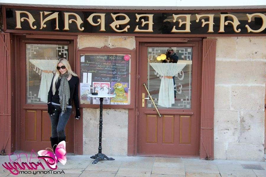 12P The Great Ana Mancini Touring Europe