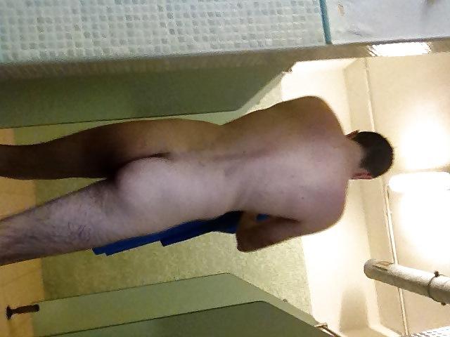 5P LOCKER ROOM 