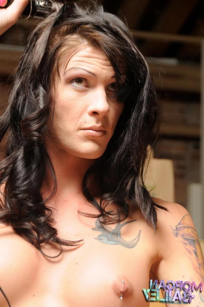 12P Hot tgirl Morgan Bailey doing her hair