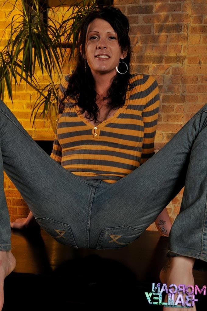 12P Sexy brunette Tgirl Morgan Bailey showing us her sexy tattooed feet