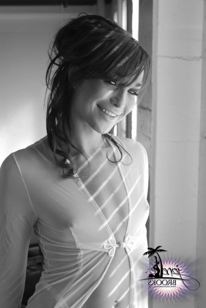 12P Hot tranny Jonelle Brooks in a beautiful BW pictorial