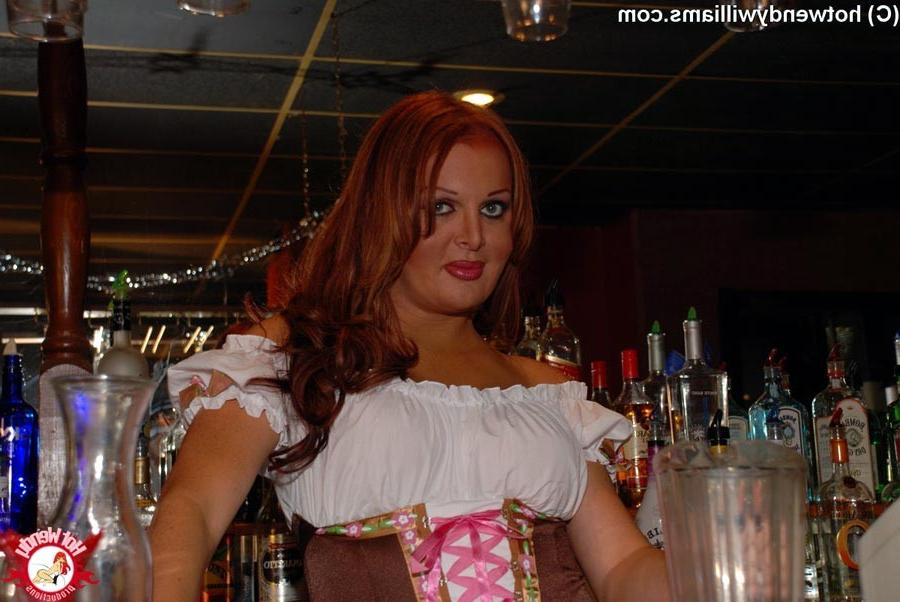 15P Wendy Williams nude sexy onlytgirl redhead serving bear in bar