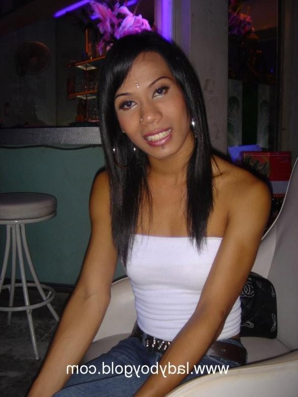 15P horny ladyboy bar hookers paid to masturbate