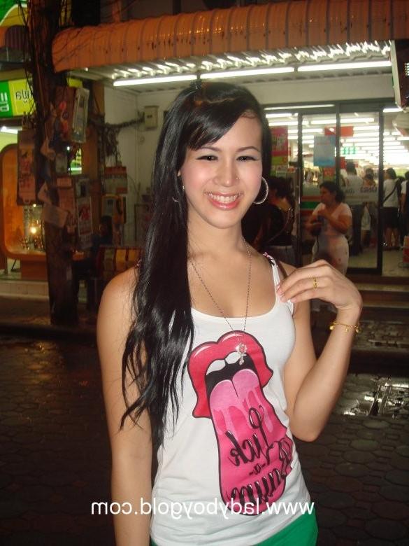 15P horny ladyboy bar hookers paid to masturbate