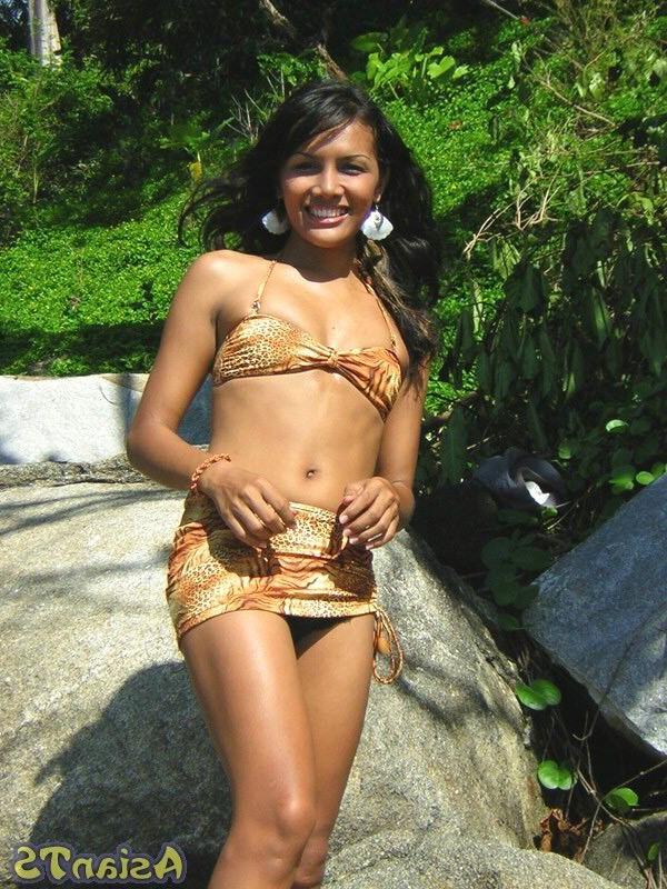 15P Beautiful petite thai ladyboy stripping and posing