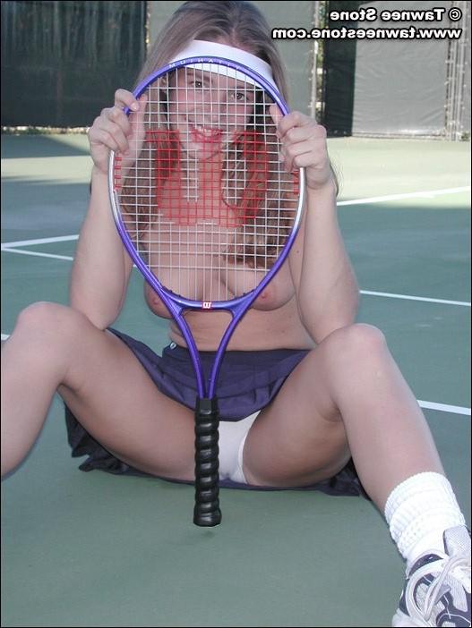 15P Tennis players skirt flys up when shes playing