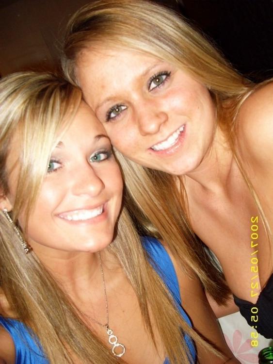15P Many pretty and hot amateur teens undressing and posing sexy