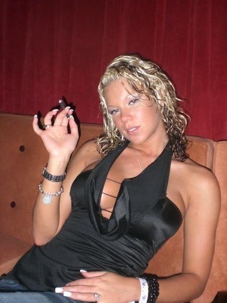 15P Many pretty and hot amateur teens undressing and posing sexy