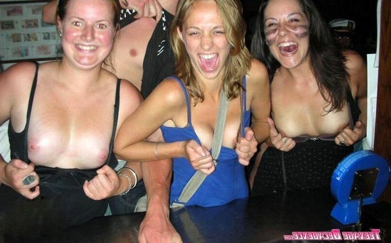 15P Many pretty and hot amateur teens undressing and posing sexy