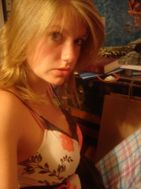 18P Cute blonde honey stripping and selfshooting in her room