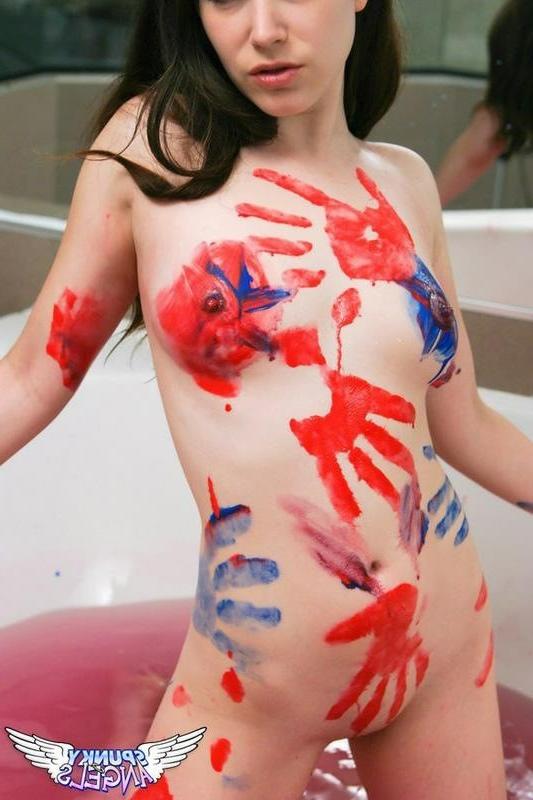16P Teen Playing With Body Paint