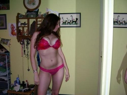 15P Many pretty amateur teens undressing and posing sexy