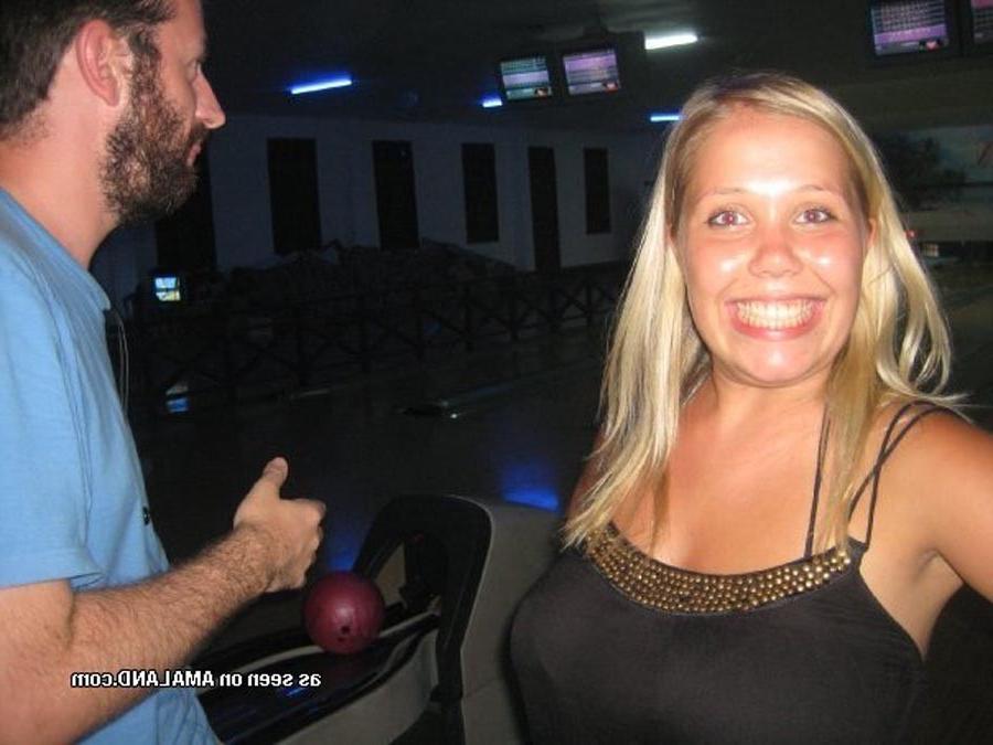 15P BBW bar girl