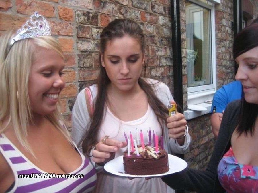 15P BBW bar girl