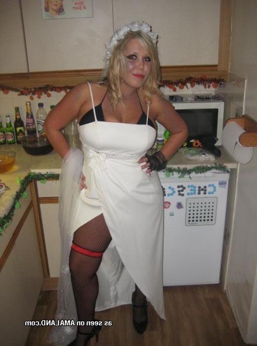 15P BBW bar girl