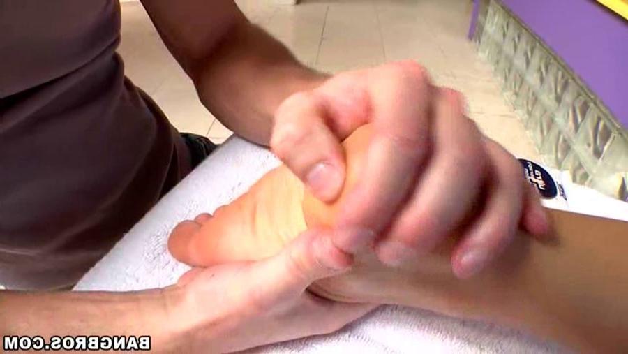 16P Busty Nicole Aniston takes a massage and a cock