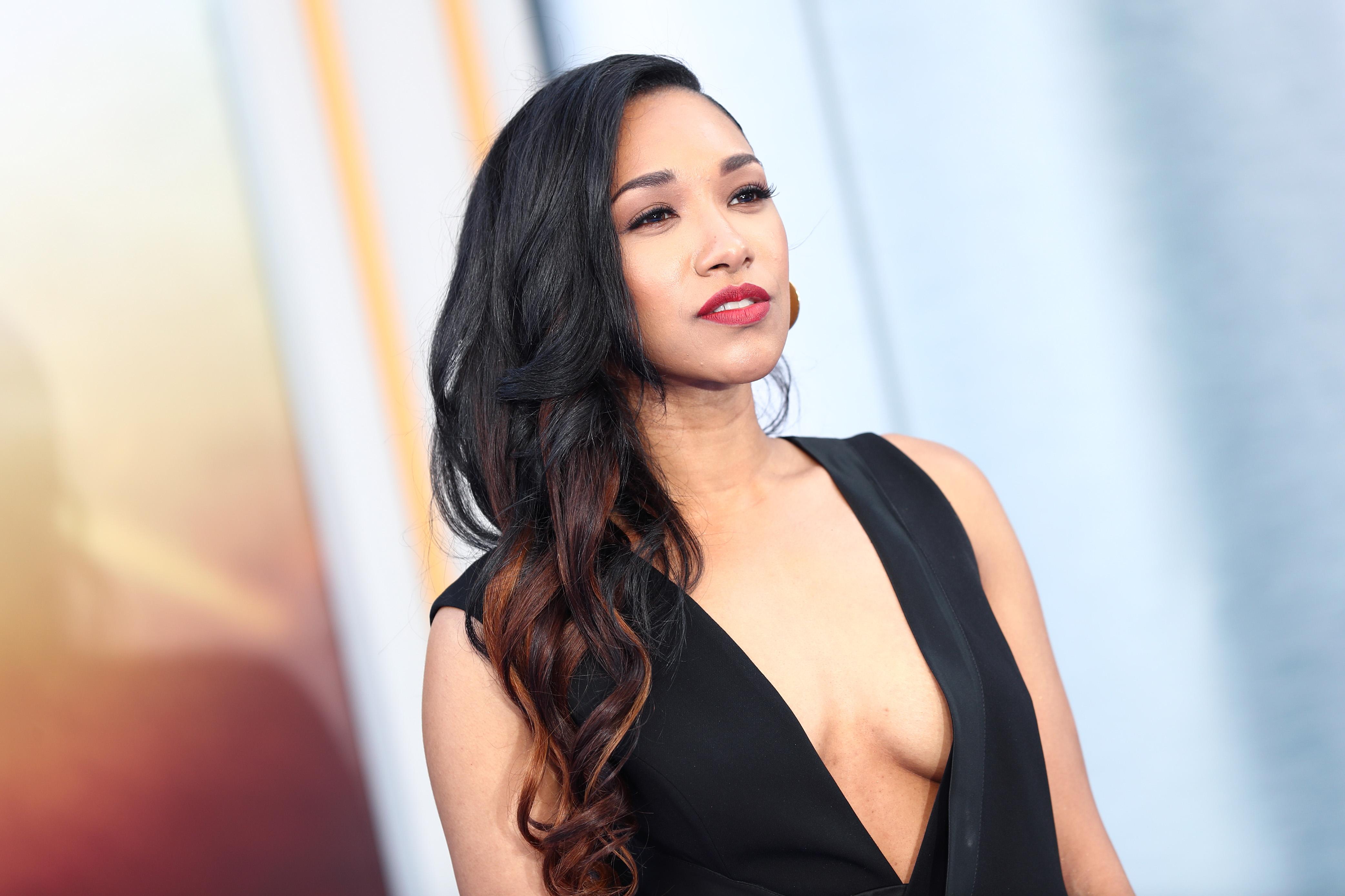 9P Candice Patton Doesn’t Wear A Bra