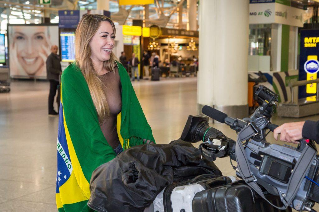 20P Ju Isen: Bustiest Brazilian Supporter Ever