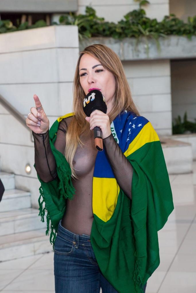 20P Ju Isen: Bustiest Brazilian Supporter Ever