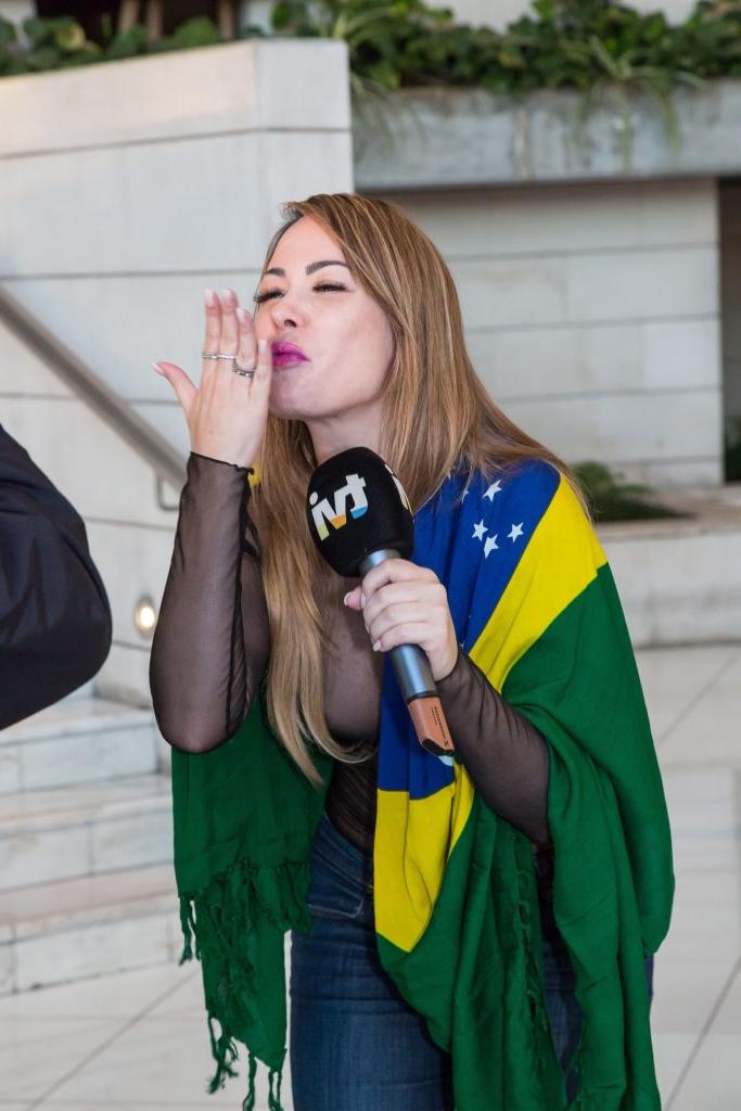 20P Ju Isen: Bustiest Brazilian Supporter Ever