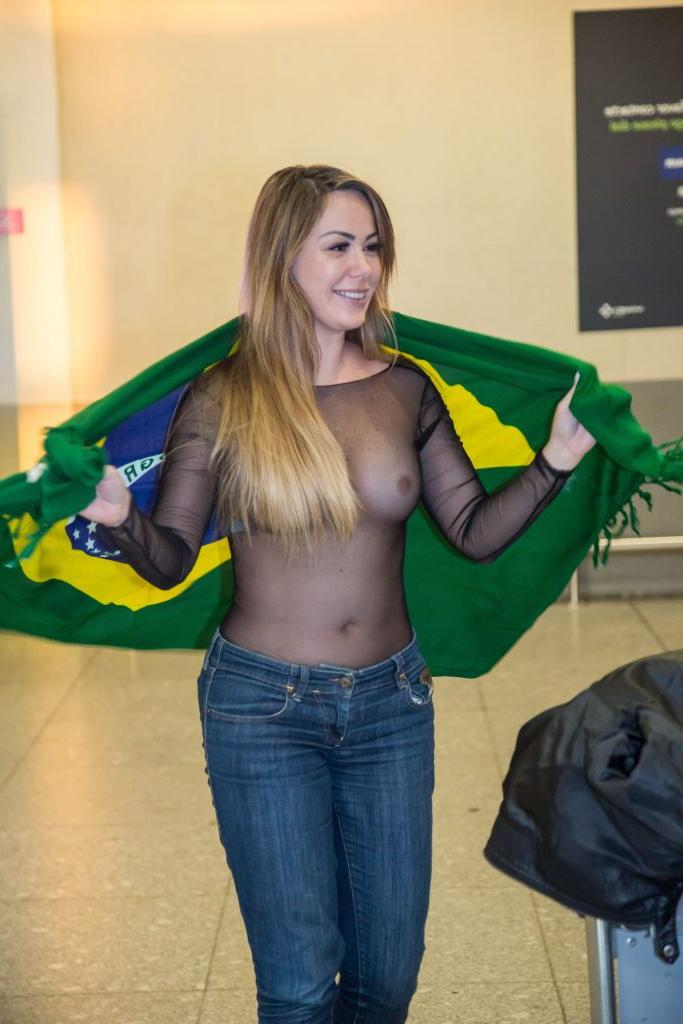 20P Ju Isen: Bustiest Brazilian Supporter Ever