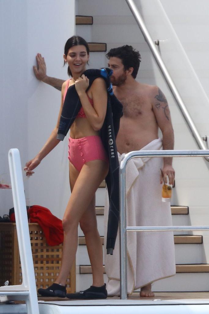 21P Kendall Jenner Is Pretty In Pink
