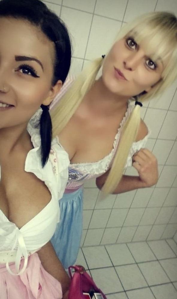 20P Sexy Dirndl Girls 407