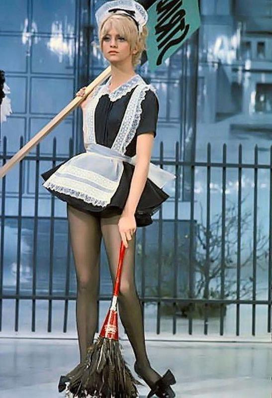 25P Sex Symbols you may have forgotten - Goldie Hawn