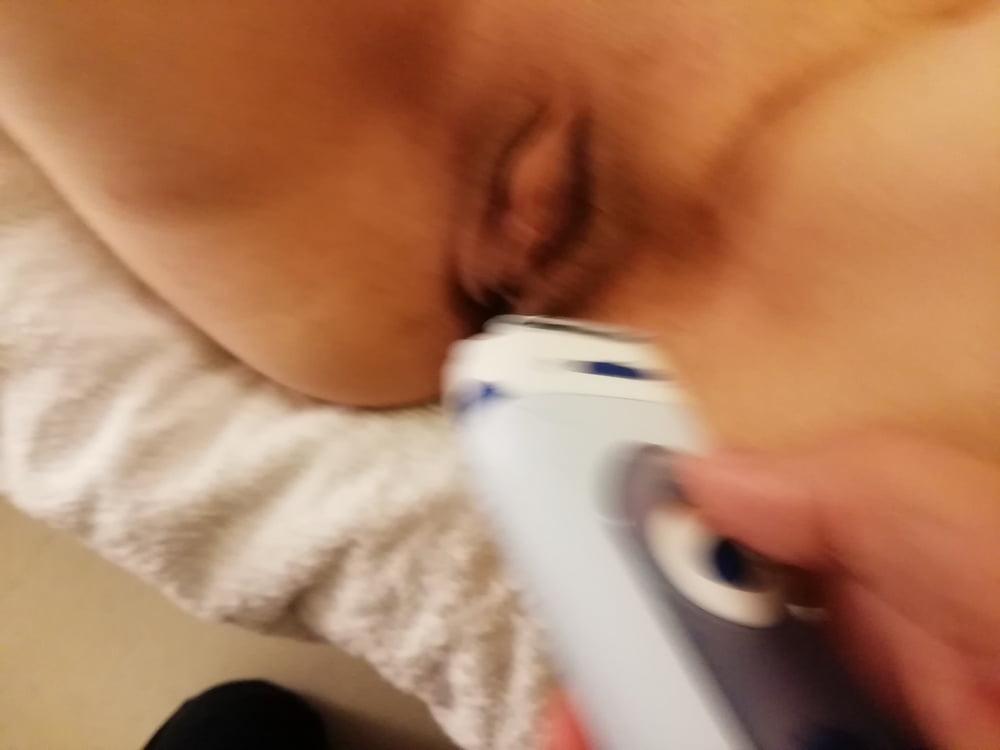 9P Shaving my wife's cunt