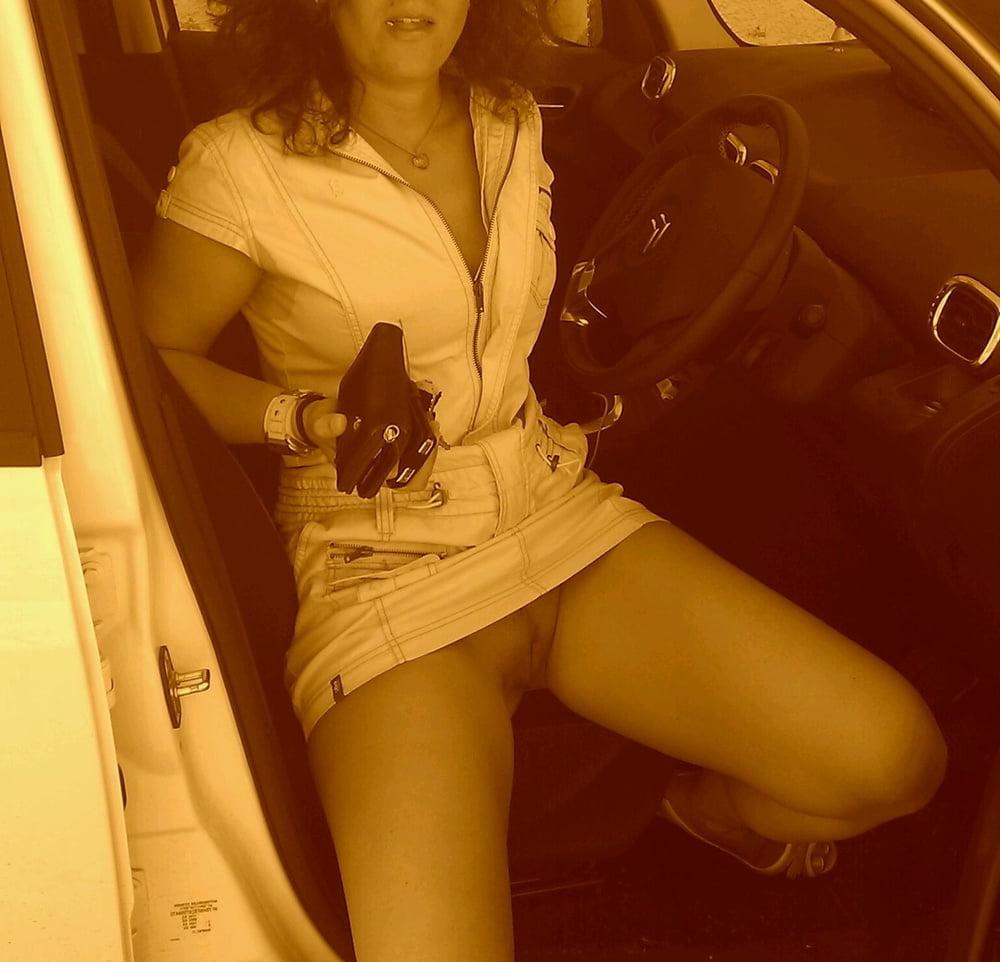 25P girls in cars