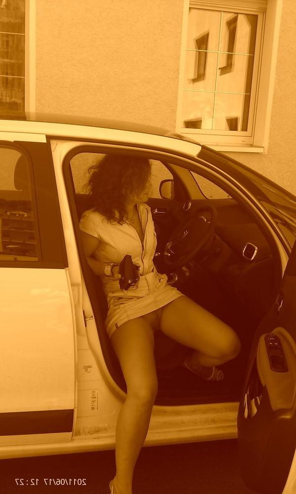 25P girls in cars