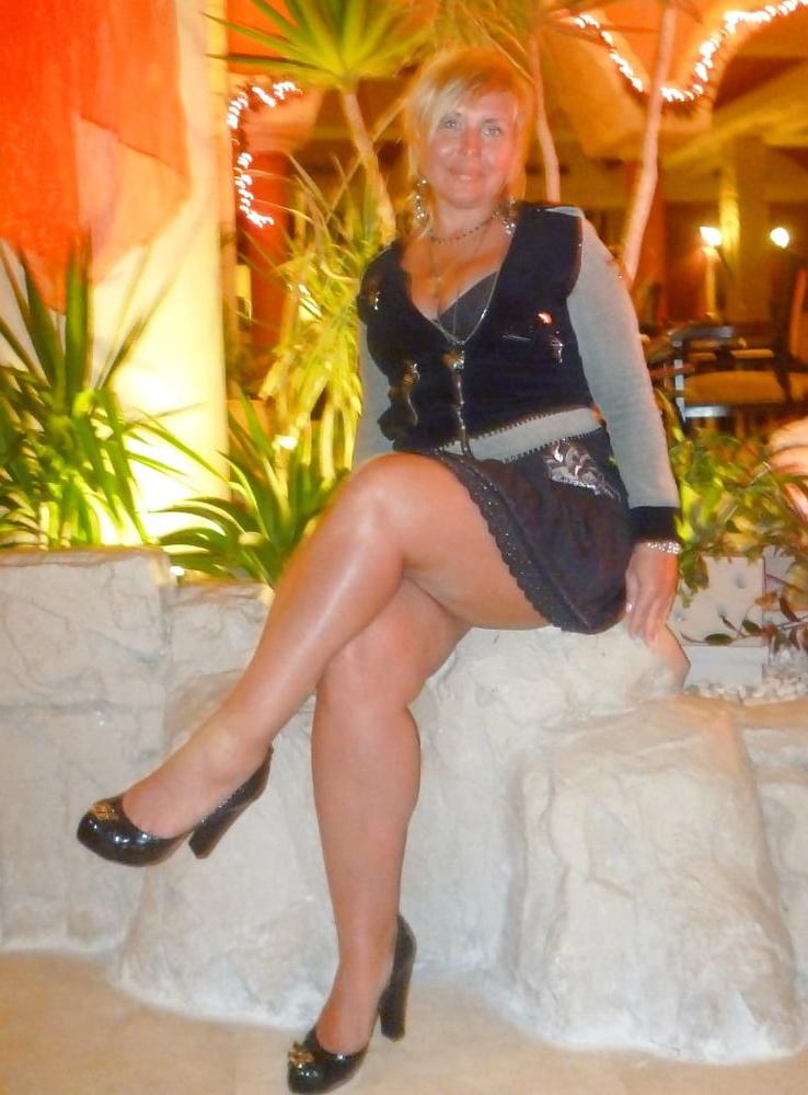 25P Girls I Like 158, Upskirts
