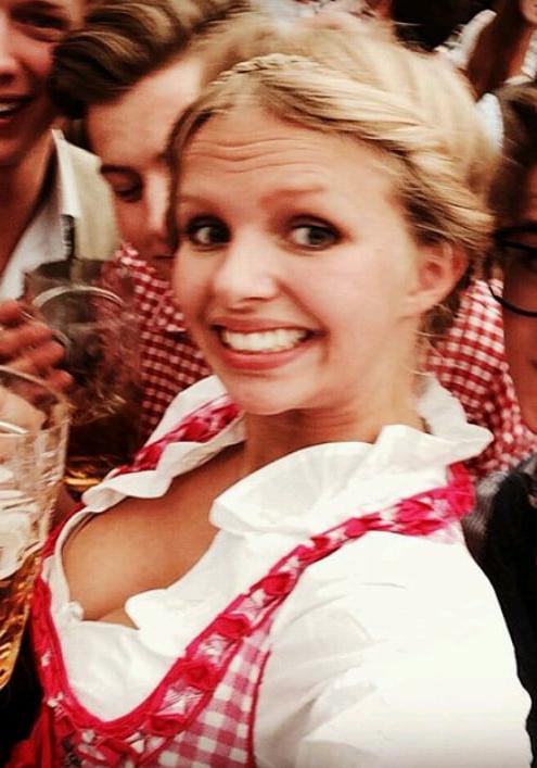 25P Sexy Dirndl Girls 405