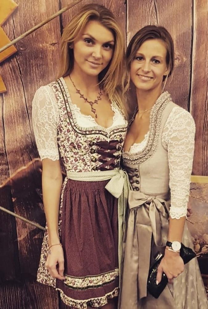 25P Sexy Dirndl Girls 405