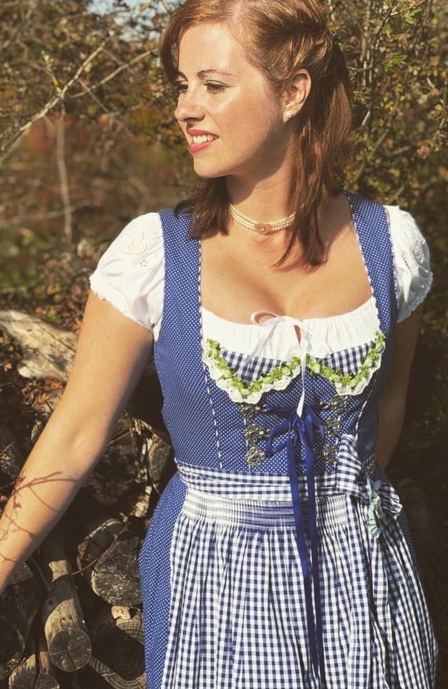 25P Sexy Dirndl Girls 405