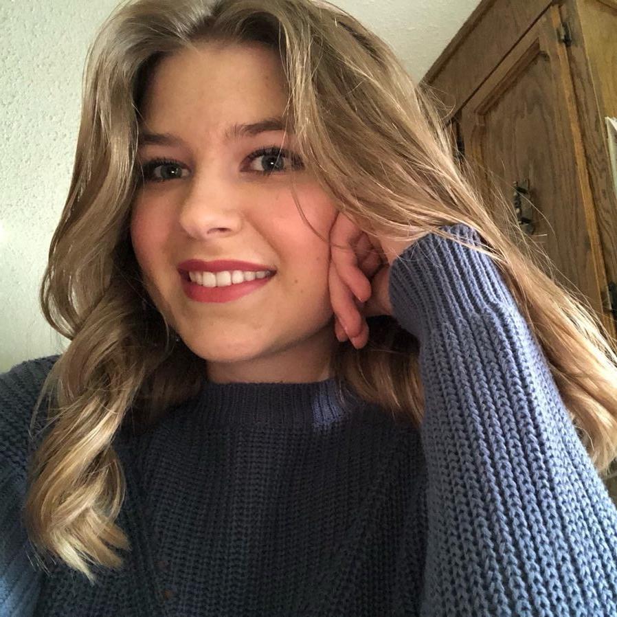 9P 3 favorite Saskatoon SK Girls to Jerk off to in August