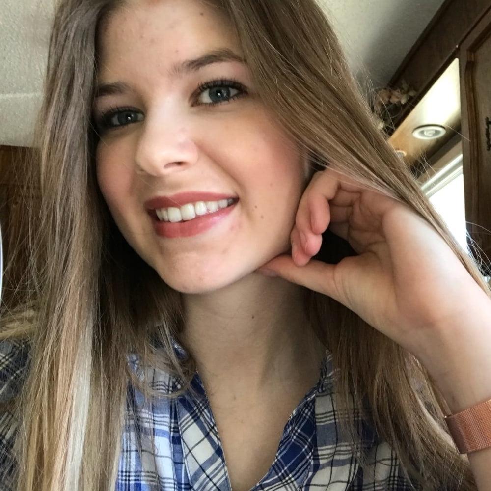 9P 3 favorite Saskatoon SK Girls to Jerk off to in August