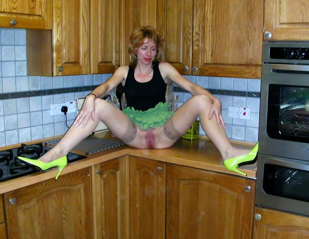 25P Girls I Like 157, Upskirts