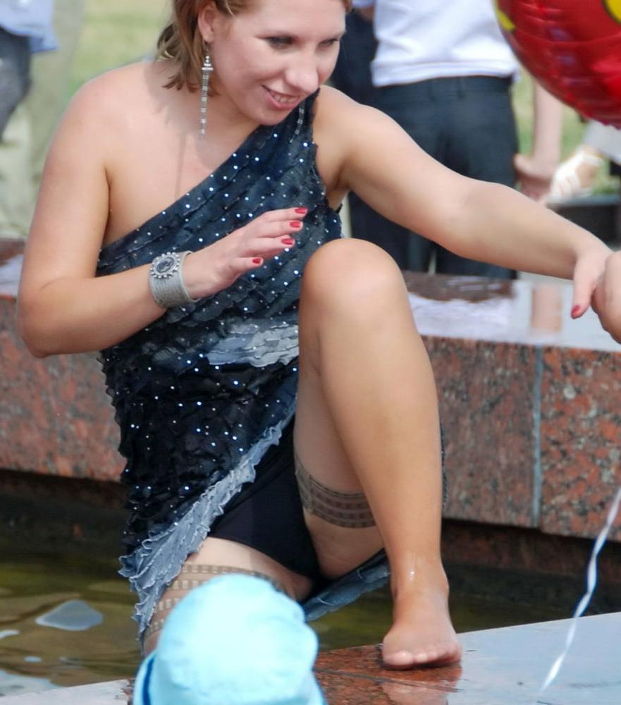 25P Girls I Like 157, Upskirts